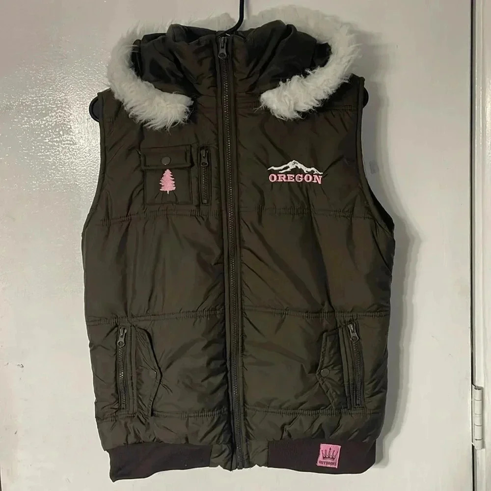 American crown outdoors Oregon vest